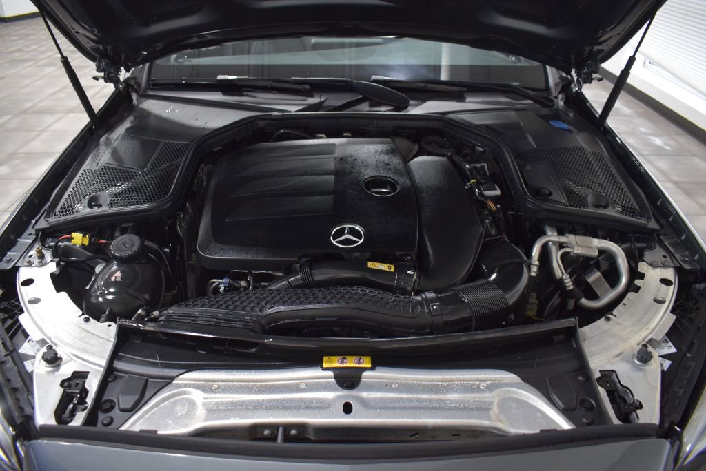 Used 2021 Mercedes-Benz C 300 4MATIC Sedan w/ Driver Assistance Package image 39