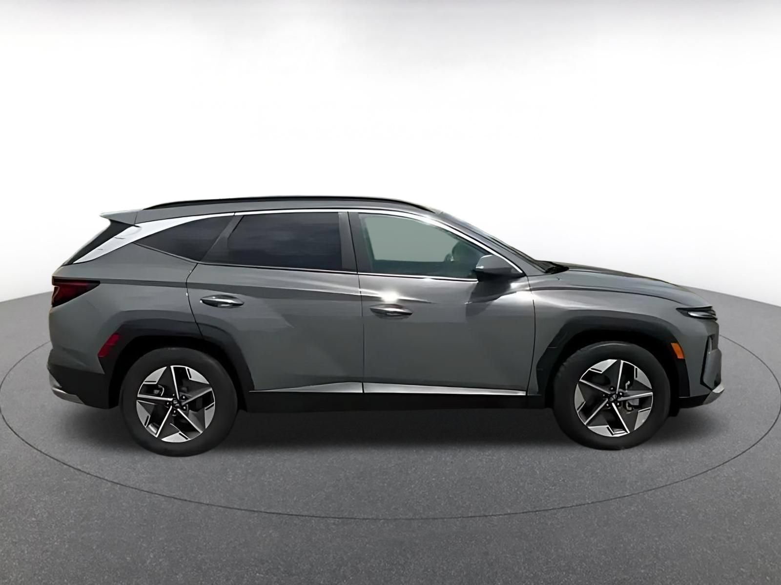 Used 2025 Hyundai Tucson SEL FWD image 15