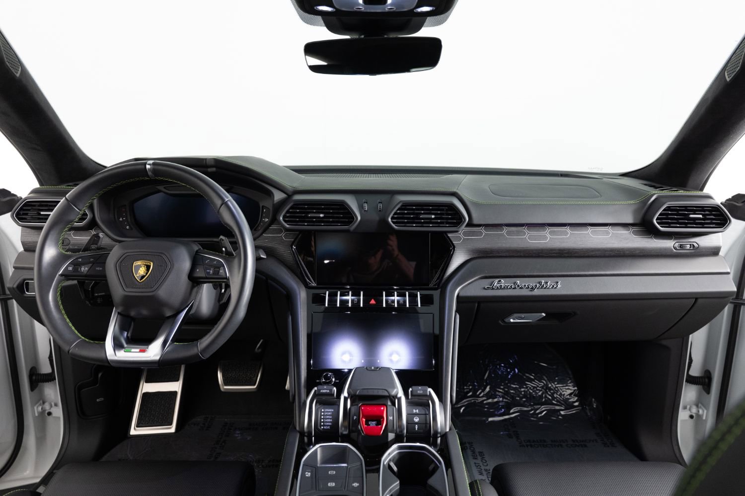 Used 2021 Lamborghini Urus AWD/4WD image 46