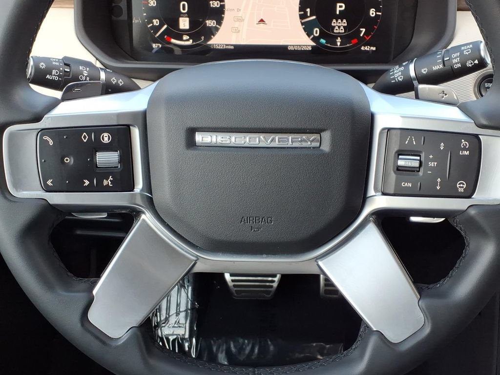 Certified 2025 Land Rover Discovery Dynamic SE AWD/4WD image 15