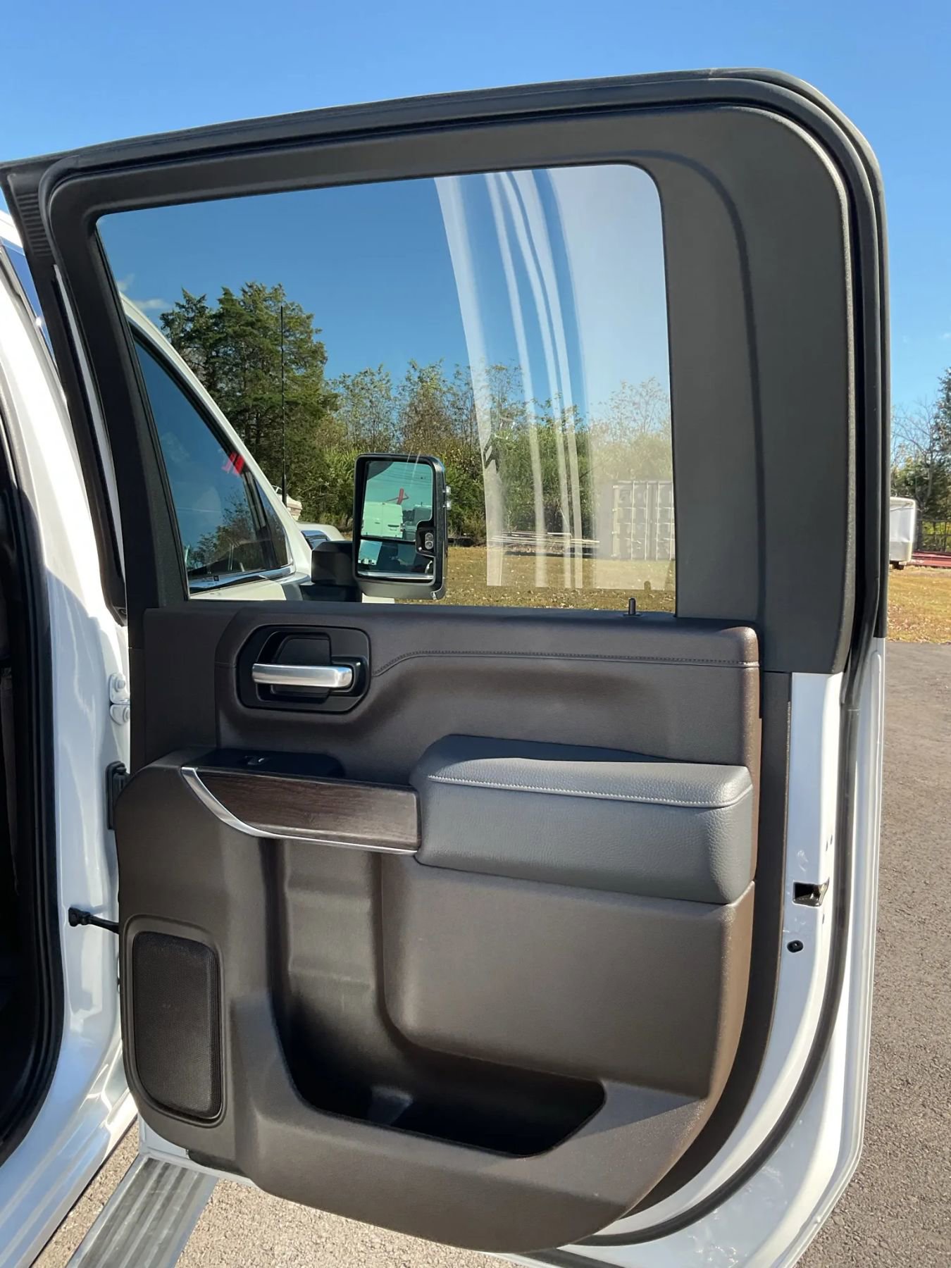 Used 2022 GMC Sierra 3500 Denali w/ Denali Ultimate Package image 46