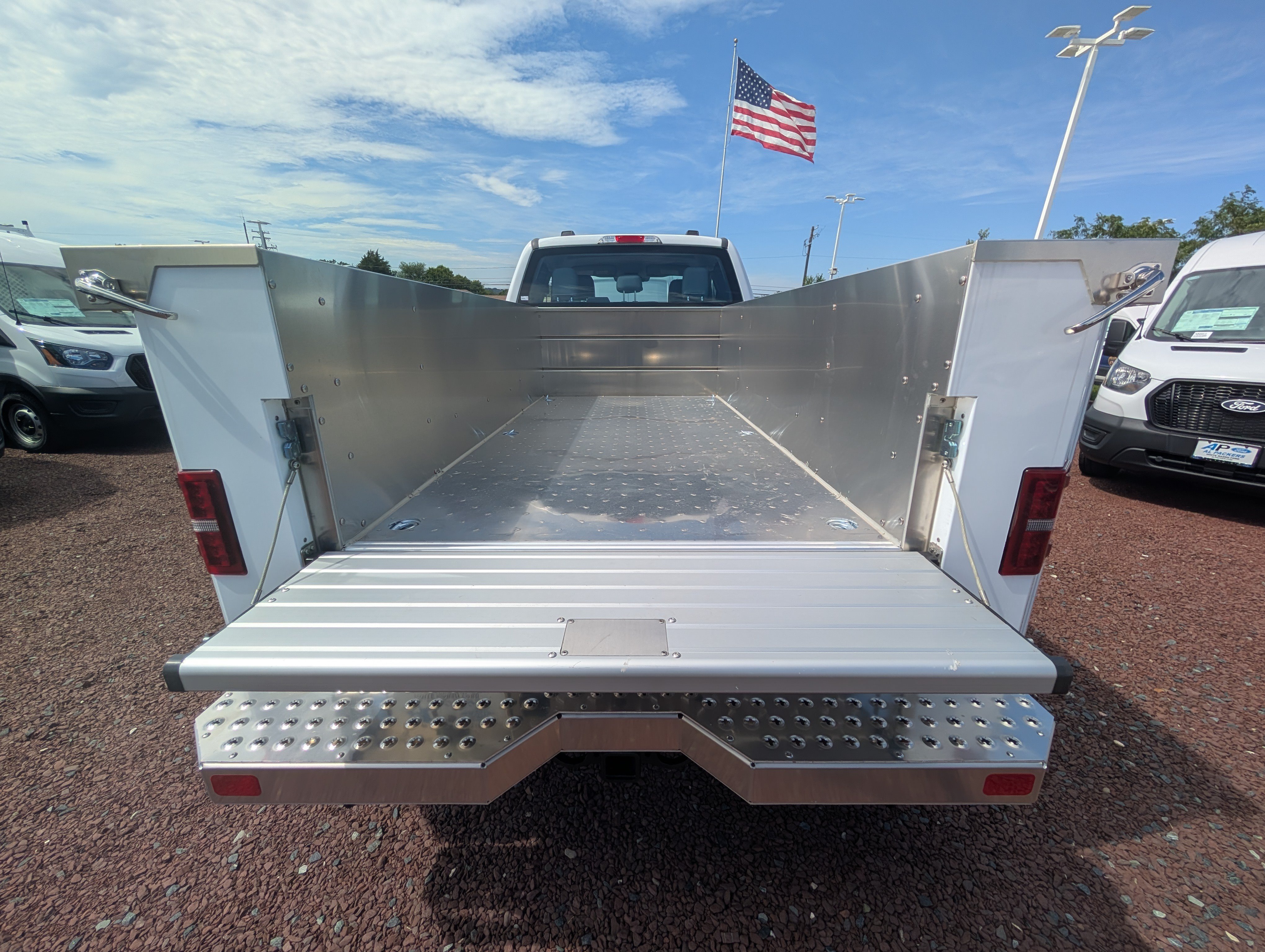 New 2026 Ford F250 XL w/ XL Chrome Package AWD/4WD image 8