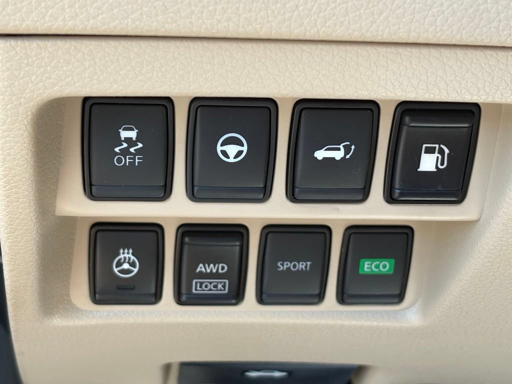 Used 2020 Nissan Rogue SL w/ Premium Package AWD/4WD image 16