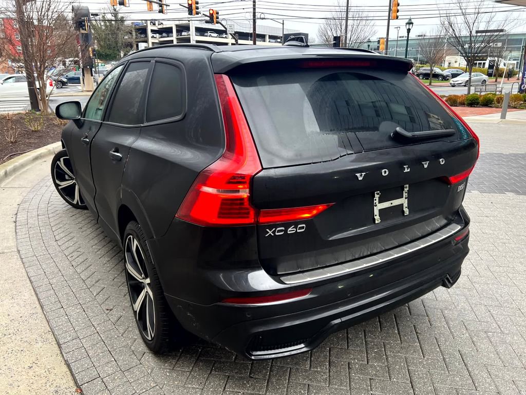 Used 2025 Volvo XC60 B5 Ultra w/ Protection Package Premier image 4