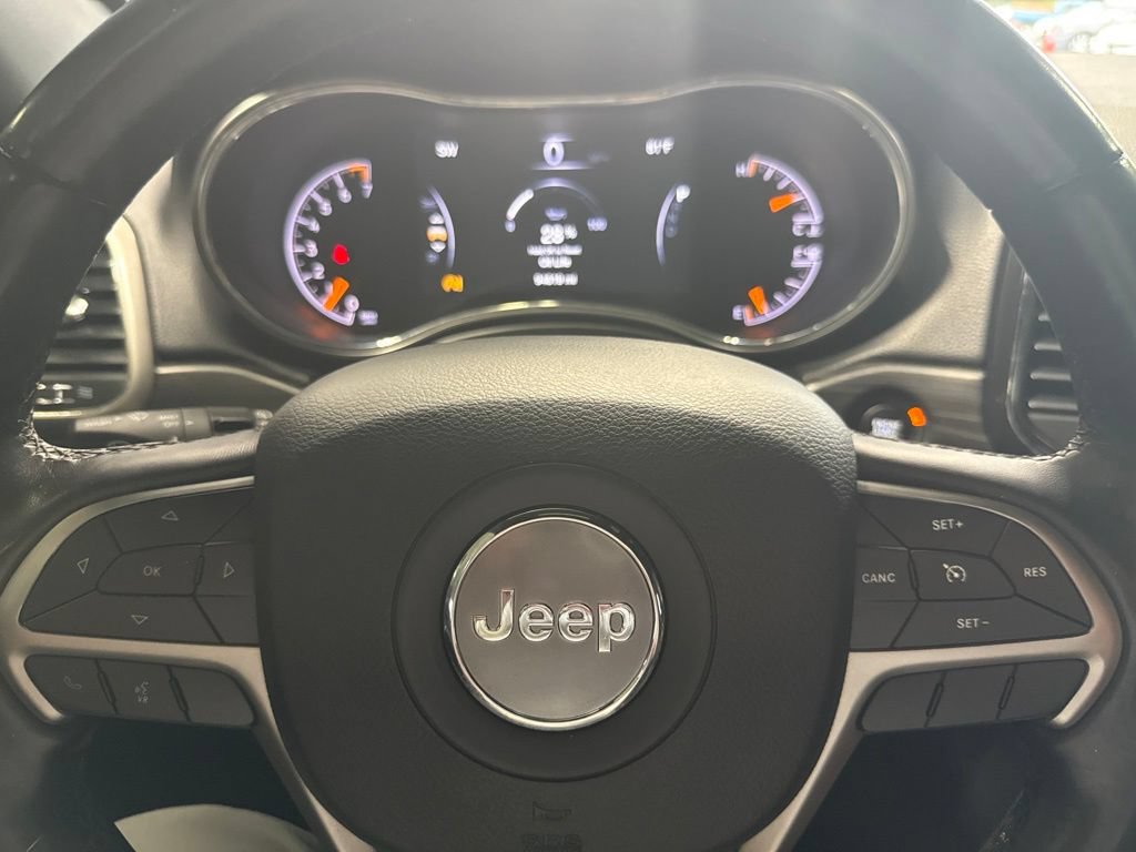 Used 2022 Jeep Grand Cherokee Limited AWD/4WD image 29