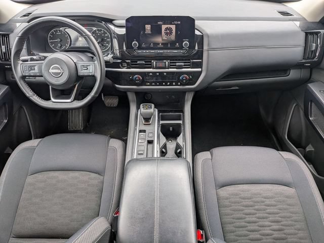 Used 2025 Nissan Pathfinder SV FWD image 19