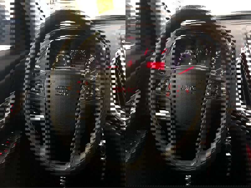 Used 2015 GMC Terrain SLE image 15