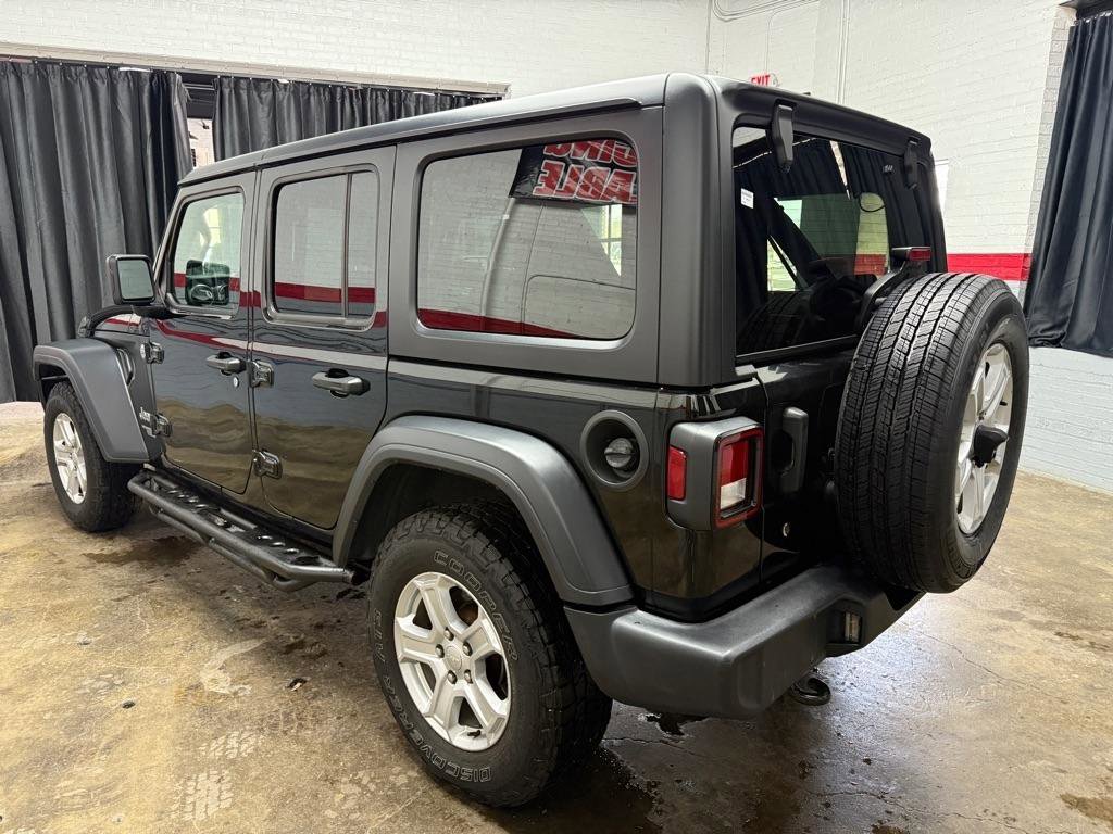 Used 2018 Jeep Wrangler Unlimited Sport S image 4