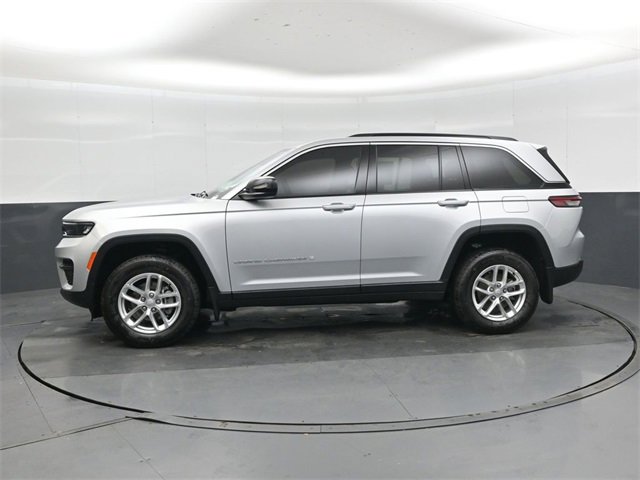 New 2025 Jeep Grand Cherokee Laredo image 7