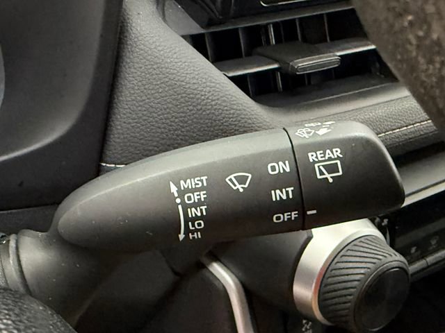Used 2020 Toyota RAV4 LE FWD image 14