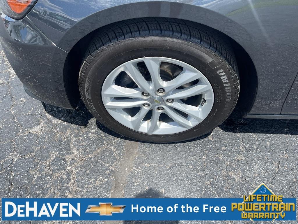 Used 2018 Chevrolet Malibu LT FWD image 10