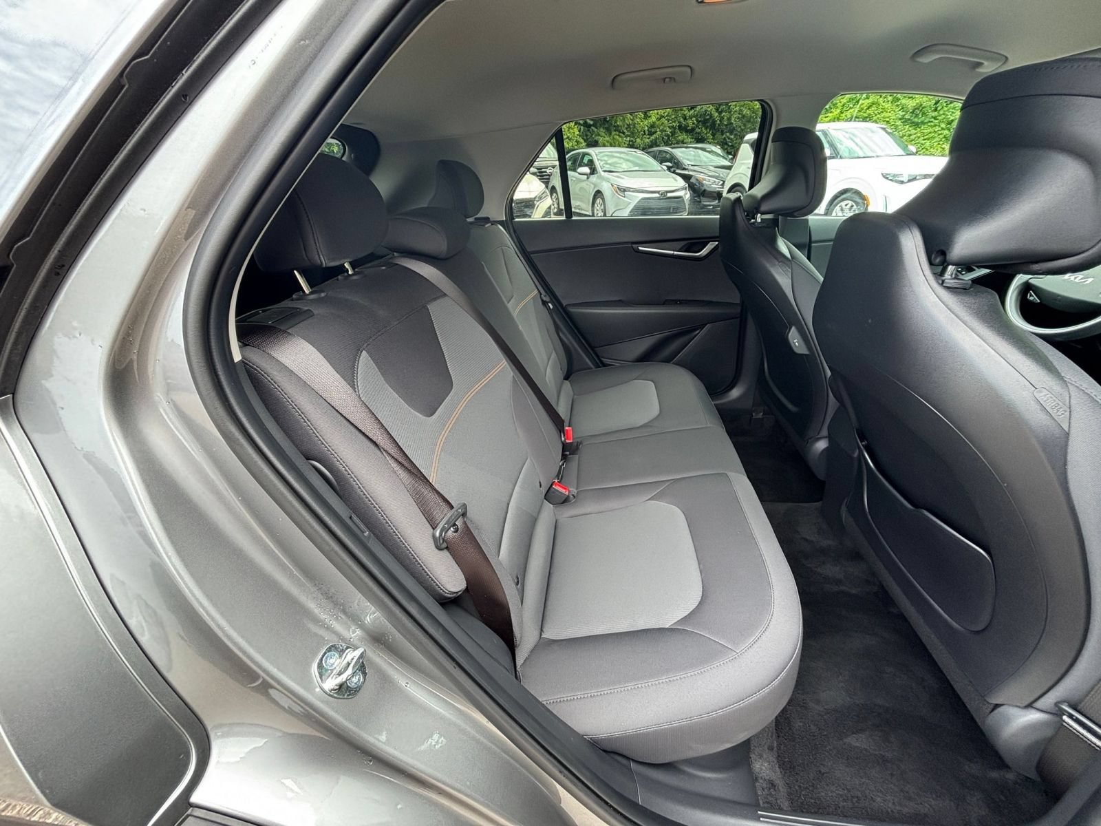Used 2026 Kia Niro LX FWD image 36