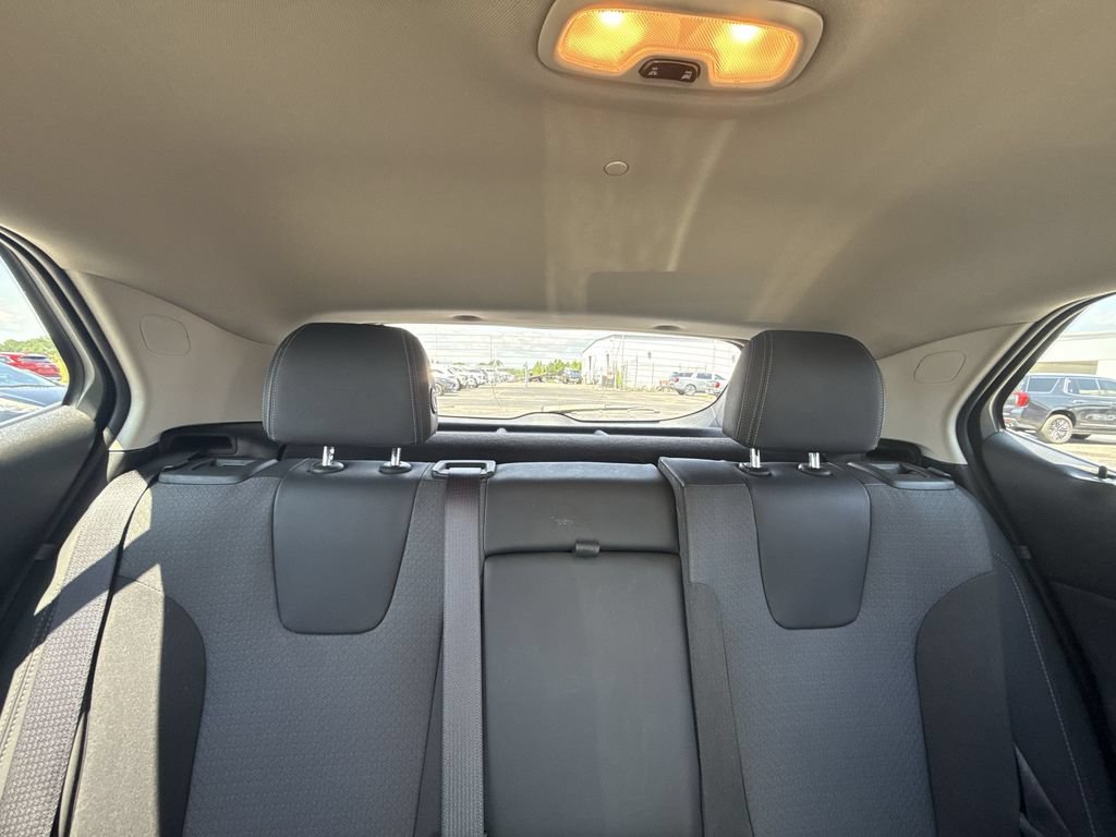 Certified 2022 Buick Encore GX Select w/ Sport Touring Package FWD image 10
