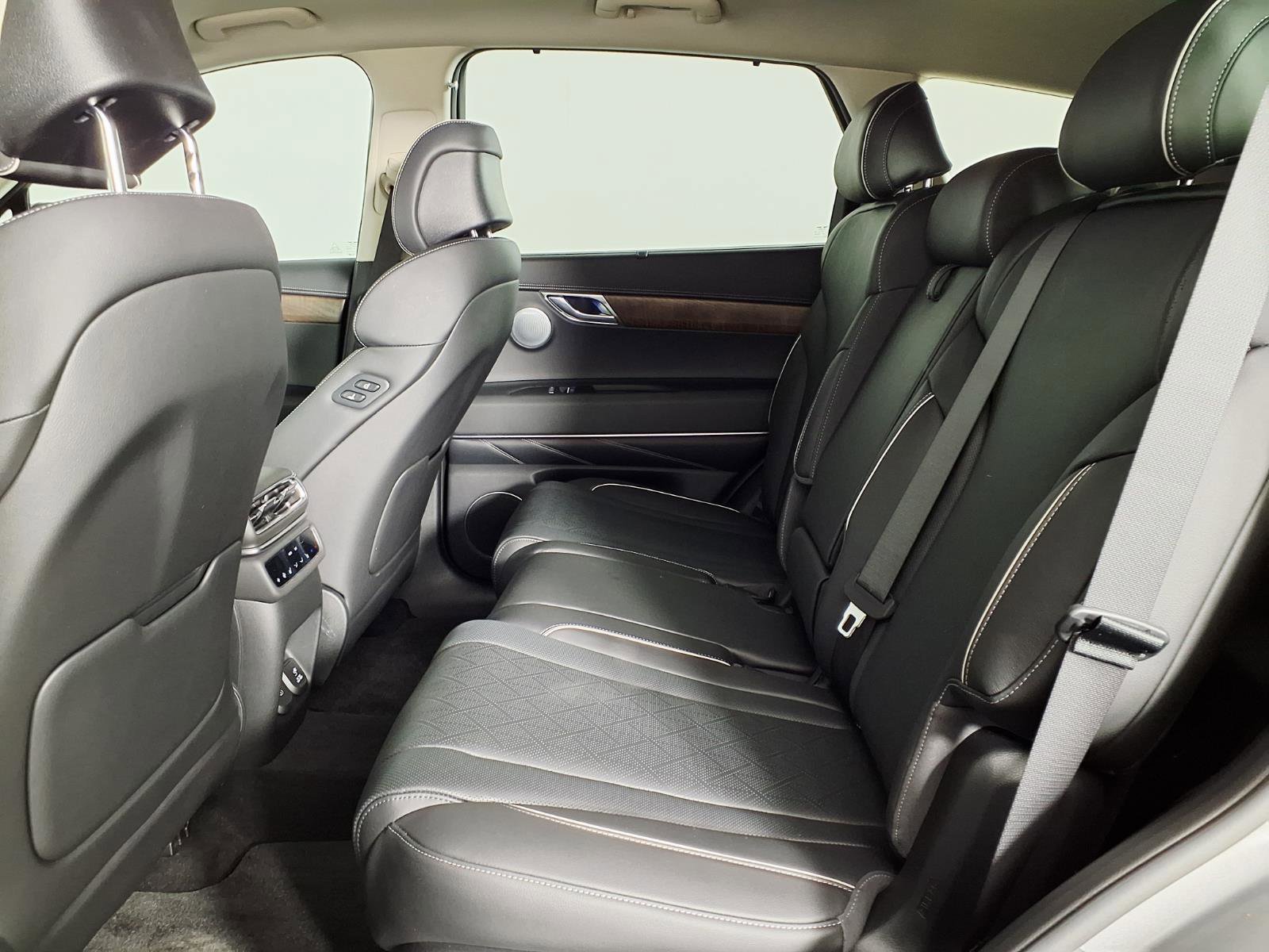 Certified 2026 Genesis GV80 3.5T Advanced image 14