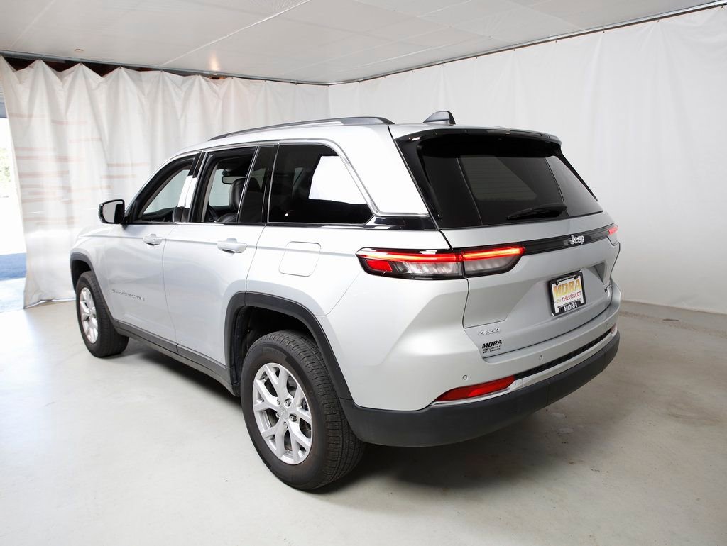 Used 2022 Jeep Grand Cherokee Limited AWD/4WD image 21