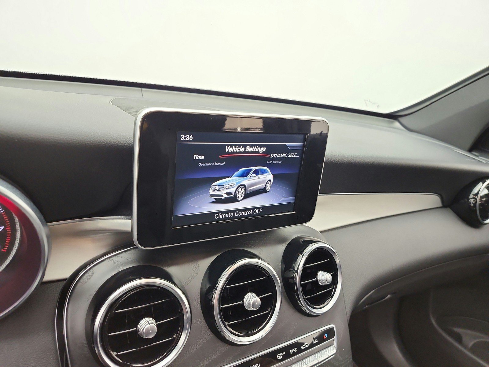 Used 2019 Mercedes-Benz GLC 300 image 14