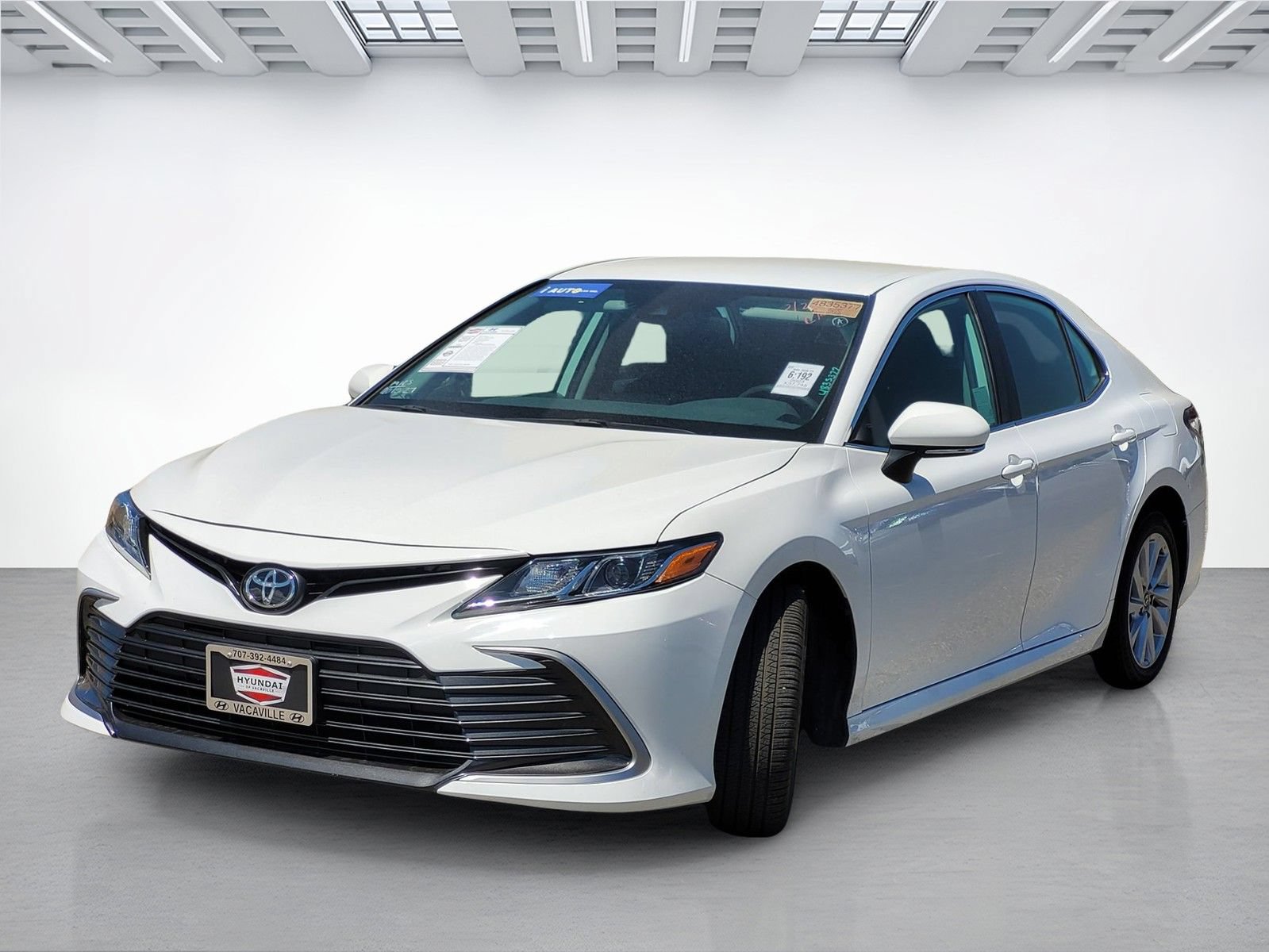 Used 2023 Toyota Camry LE FWD image 8