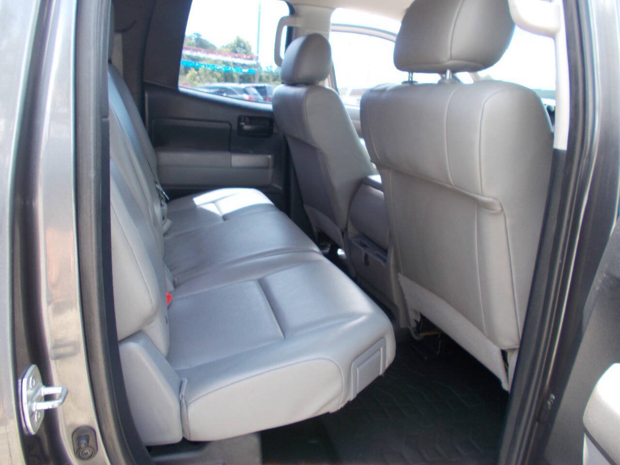 Used 2011 Toyota Tundra 2WD Double Cab w/ Tow Pkg image 8