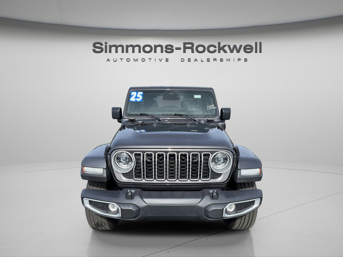 Used 2025 Jeep Wrangler Unlimited Sahara AWD/4WD image 8