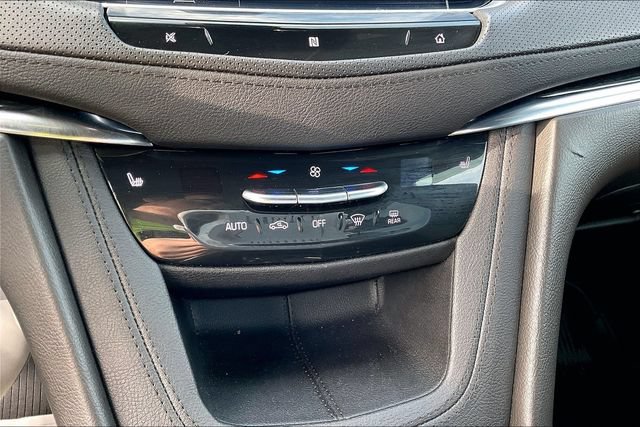 Used 2021 Cadillac XT5 Premium Luxury AWD/4WD image 32