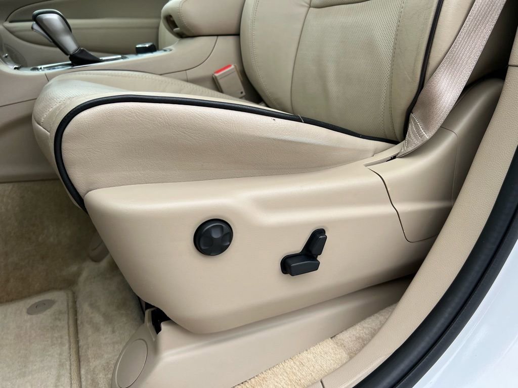 Used 2018 Jeep Grand Cherokee Overland image 15