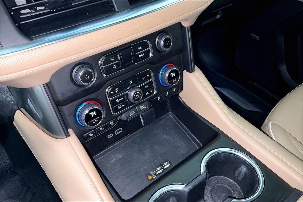 Used 2023 Chevrolet Tahoe Premier w/ Premium Package AWD/4WD image 34