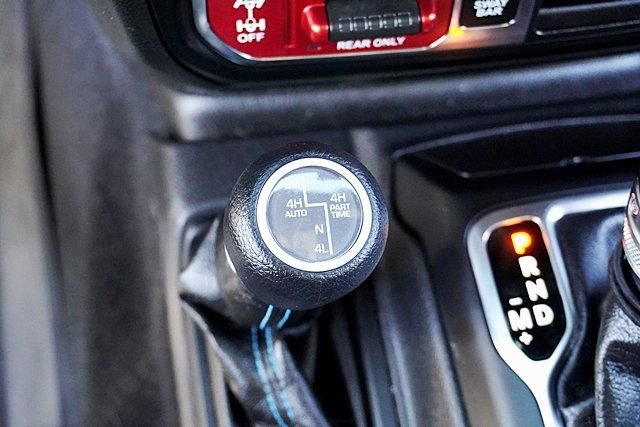 Certified 2023 Jeep Wrangler Unlimited Rubicon 4xe AWD/4WD image 33