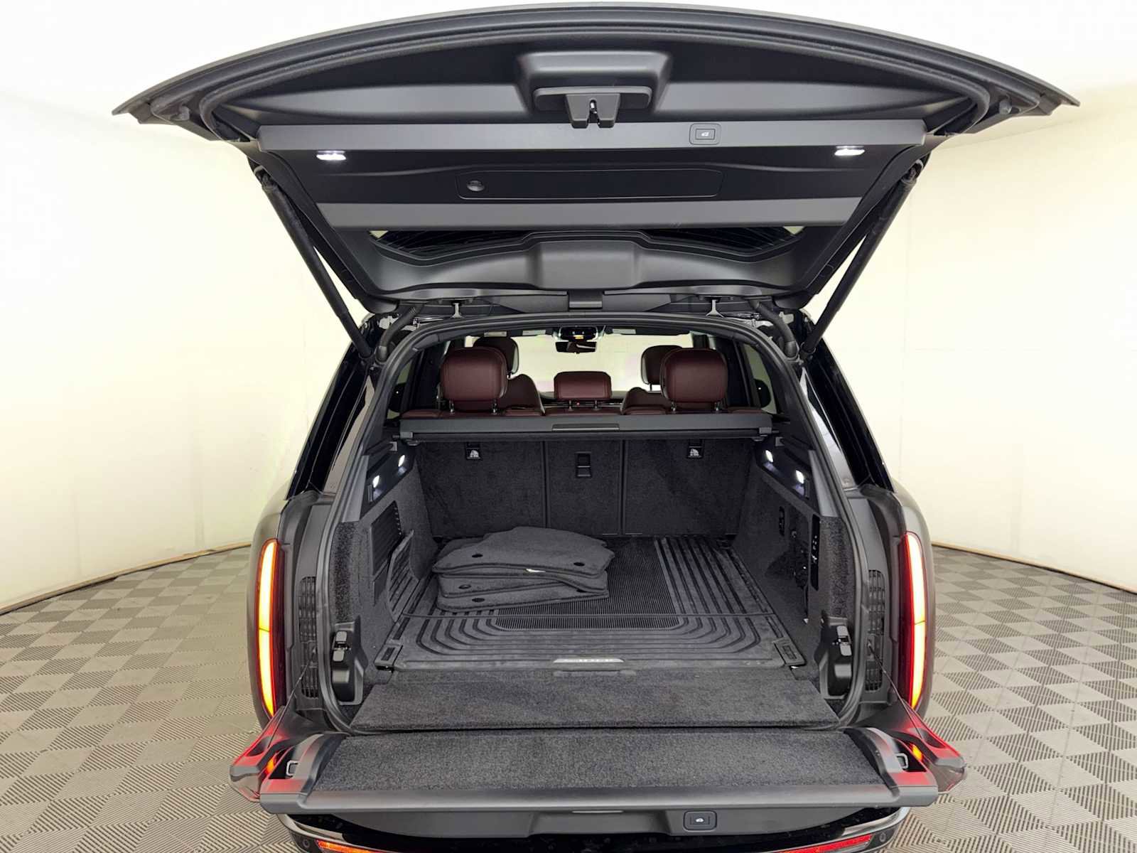 Used 2023 Land Rover Range Rover SE image 22