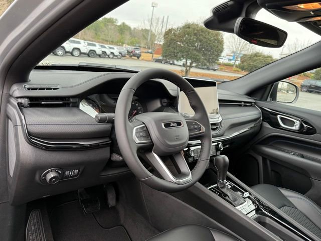 New 2026 Jeep Compass Latitude image 16