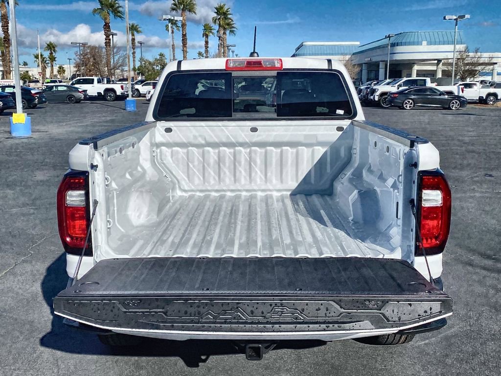 New 2026 GMC Canyon Elevation w/ LPO, Black Badging Package image 34