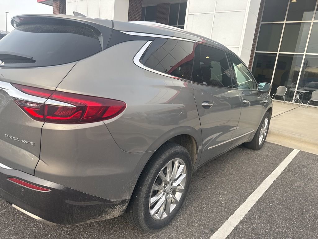 Used 2019 Buick Enclave Premium w/ Experience Buick Package image 4