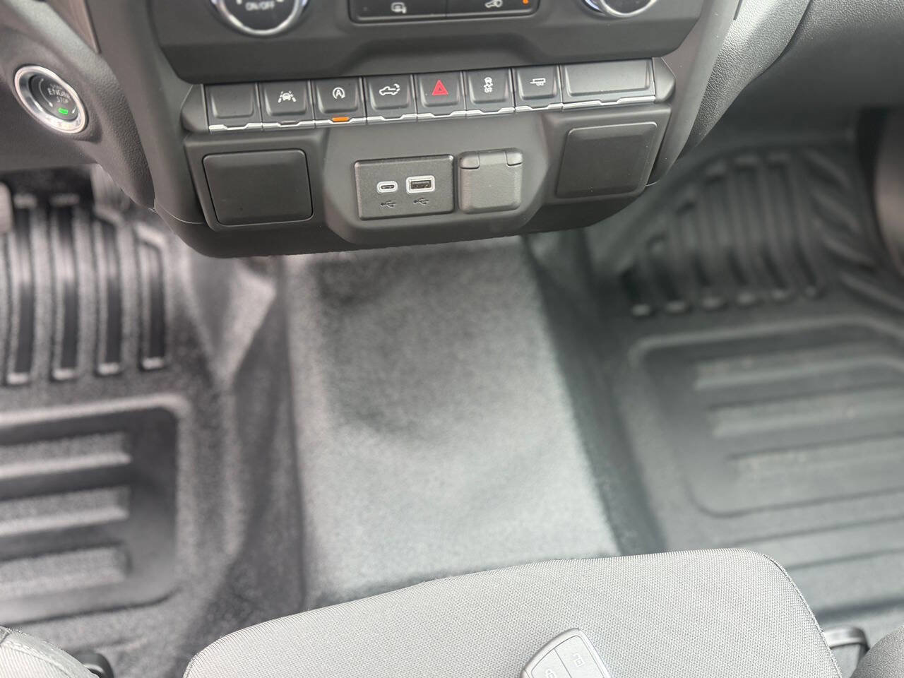 Used 2025 Chevrolet Silverado 1500 W/T RWD image 66