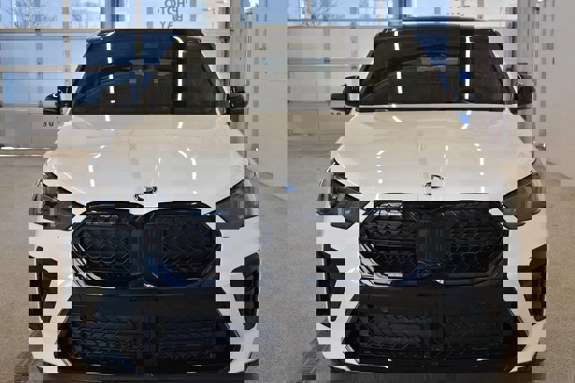 New 2026 BMW X2 xDrive28i image 3