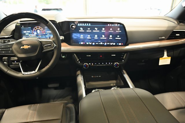 New 2026 Chevrolet Suburban High Country image 15