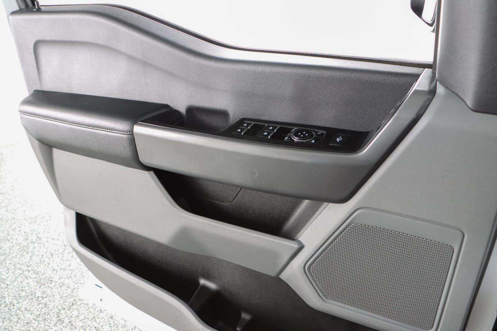 Used 2023 Ford F250 XLT w/ FX4 Off-Road Package image 22