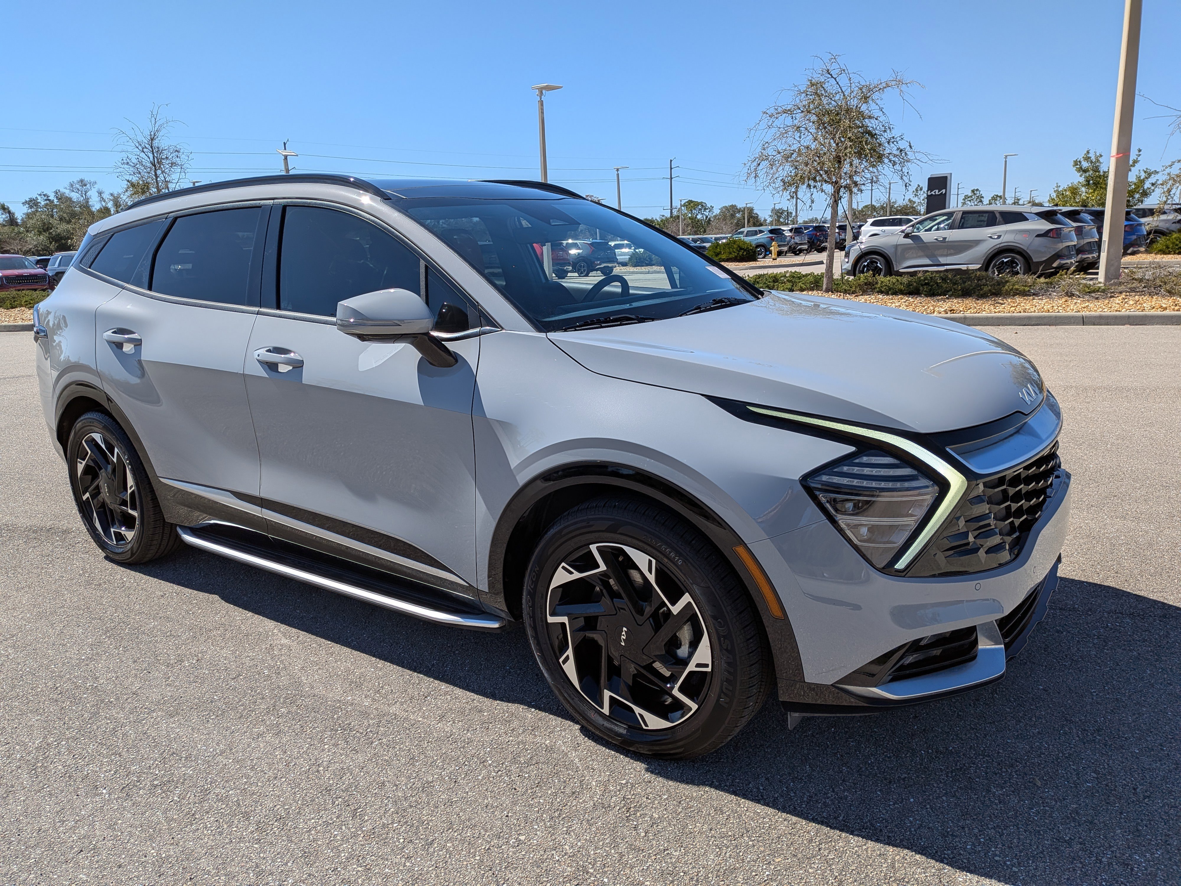 Certified 2023 Kia Sportage SX image 2