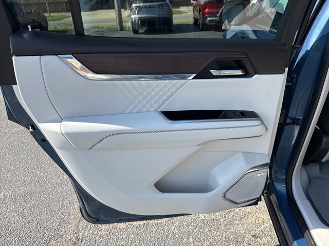 Used 2024 GMC Acadia Denali w/ LPO, Floor Liner Package image 12