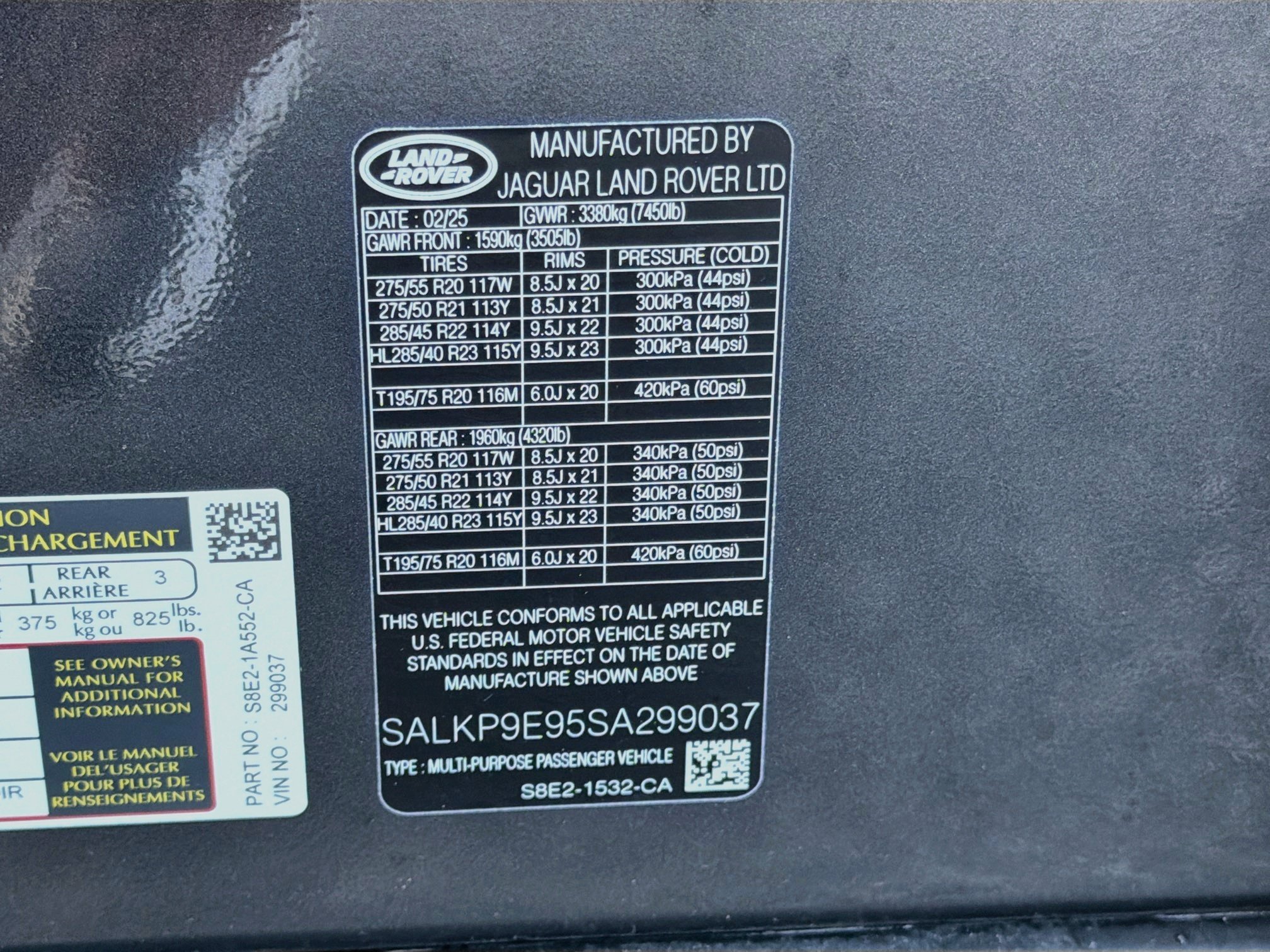 Used 2025 Land Rover Range Rover SE AWD/4WD image 45