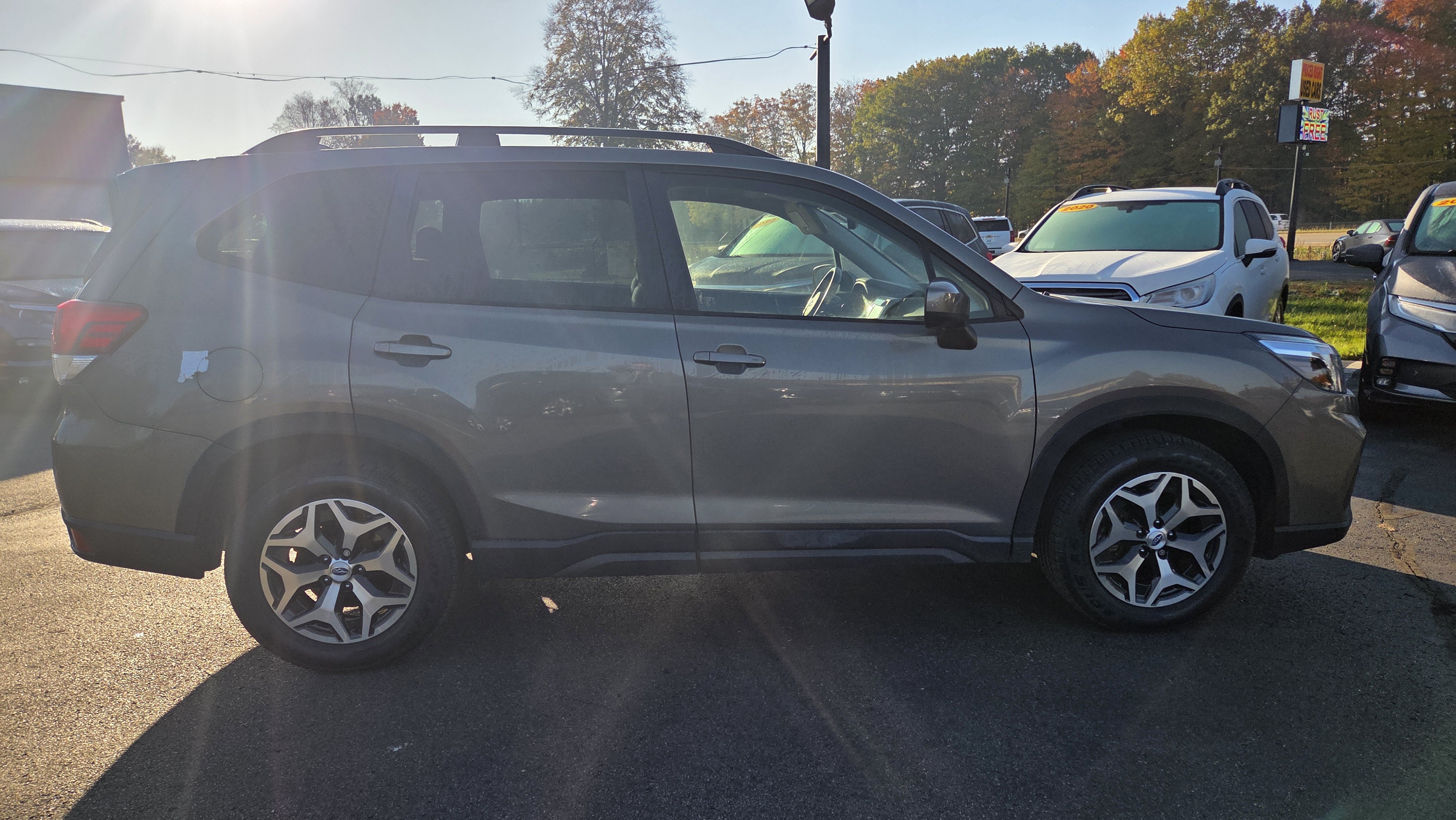 Used 2021 Subaru Forester Premium AWD/4WD image 13