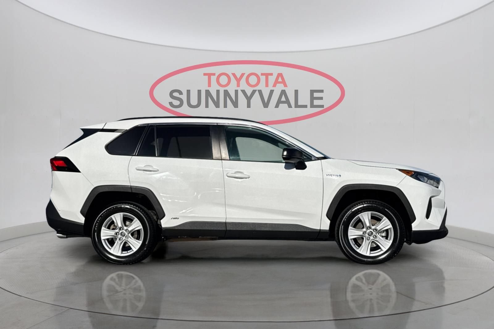 Used 2019 Toyota RAV4 LE w/ All Weather Liner Package AWD/4WD image 9