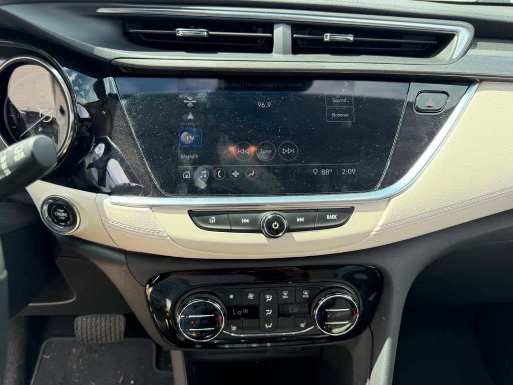 Used 2022 Buick Encore GX Select FWD image 28