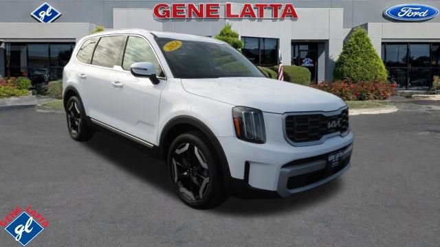 Used 2024 Kia Telluride S w/ S Sunroof Package image 1