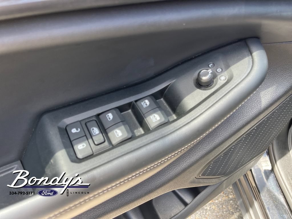 Used 2025 Jeep Grand Cherokee L Altitude AWD/4WD image 8