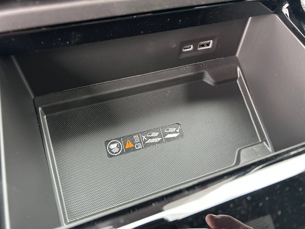 New 2026 GMC Yukon Elevation w/ LPO, Floor Liner Package AWD/4WD image 21