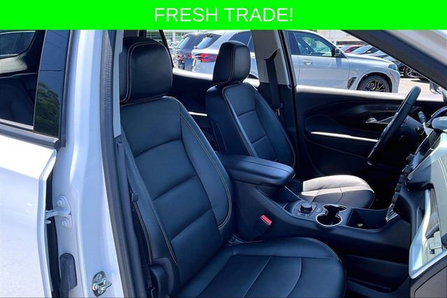 Used 2024 GMC Terrain SLT w/ Infotainment Package II FWD image 29