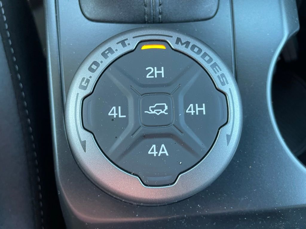 New 2025 Ford Bronco Badlands image 13