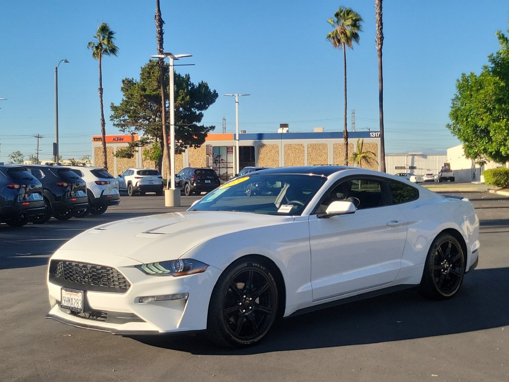 Used 2020 Ford Mustang Coupe w/ Black Accent Package RWD image 26