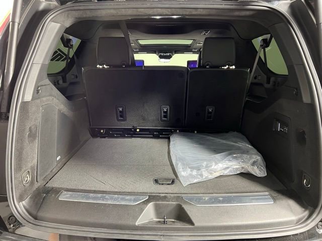 Used 2025 Cadillac Escalade ESV Sport Platinum image 10