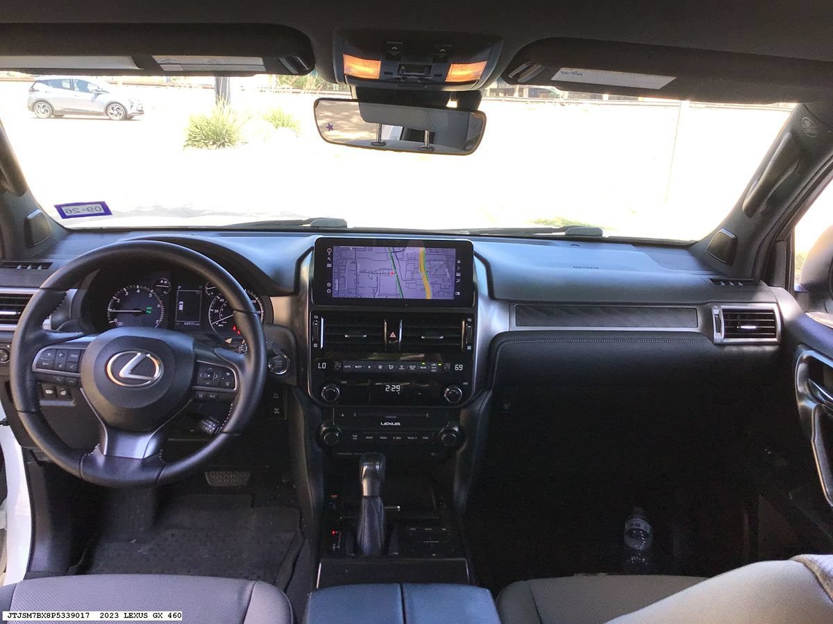 Used 2023 Lexus GX 460 w/ Black Line Special Edition AWD/4WD image 13