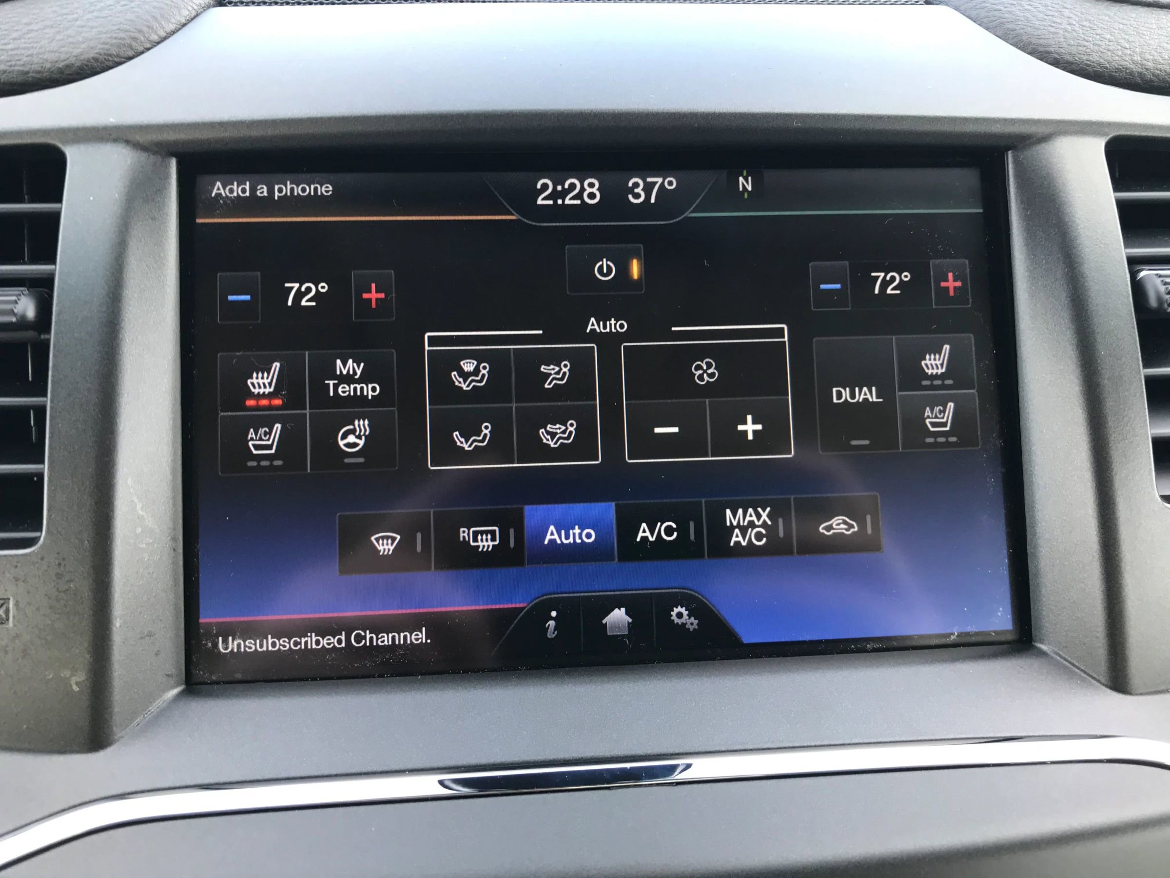 Used 2013 Lincoln MKS Sedan 4D image 21